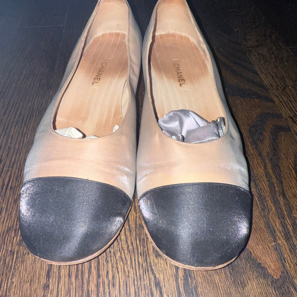 Chanel Black and Tan Leather Flats Timeless Design